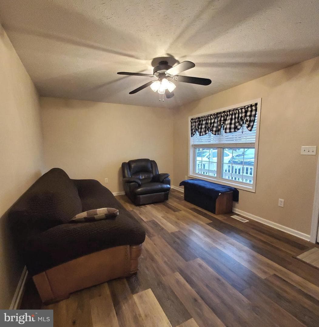 118 Strada Drive W photo 6