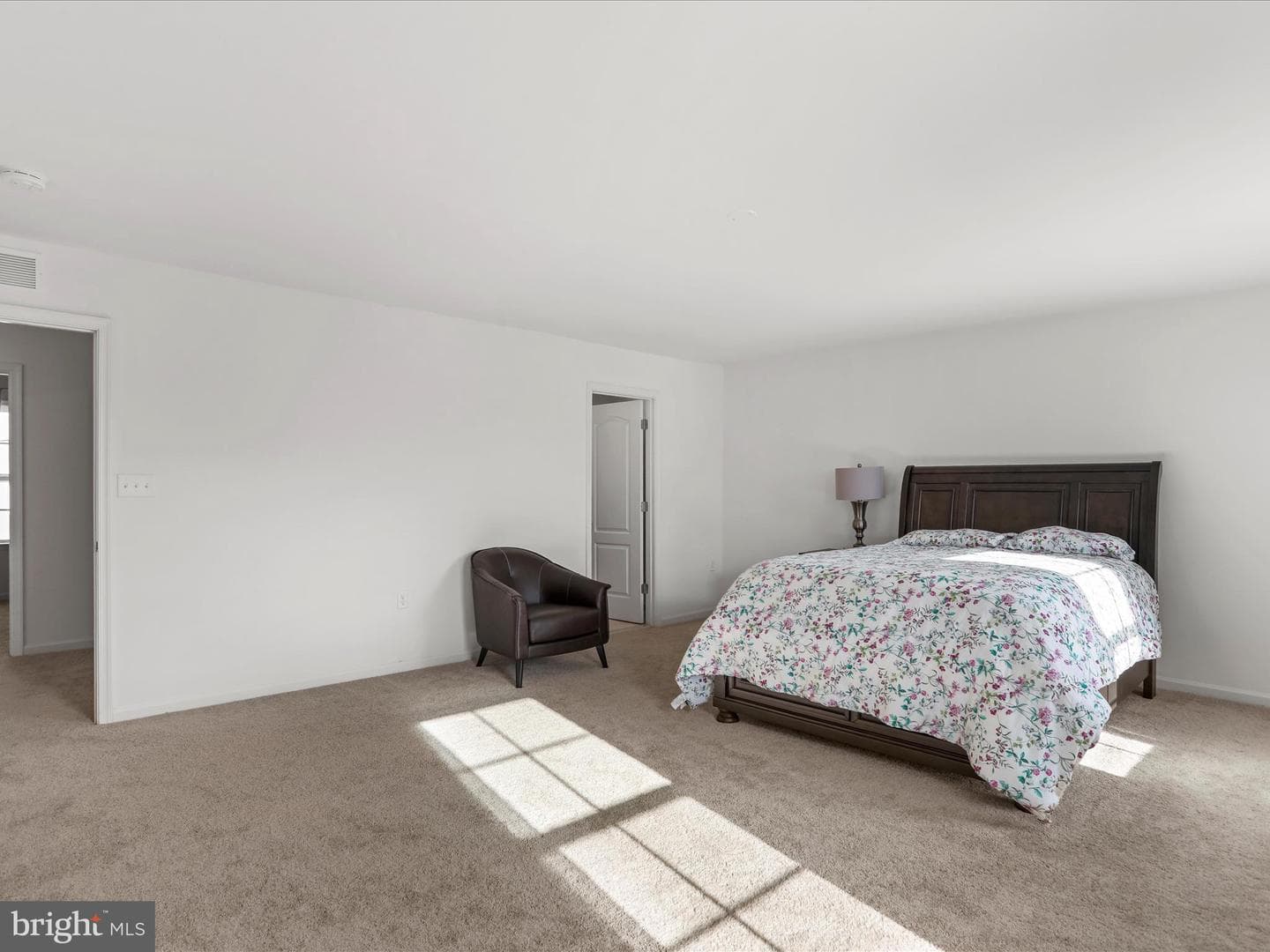 430 Eurasian Drive photo 20