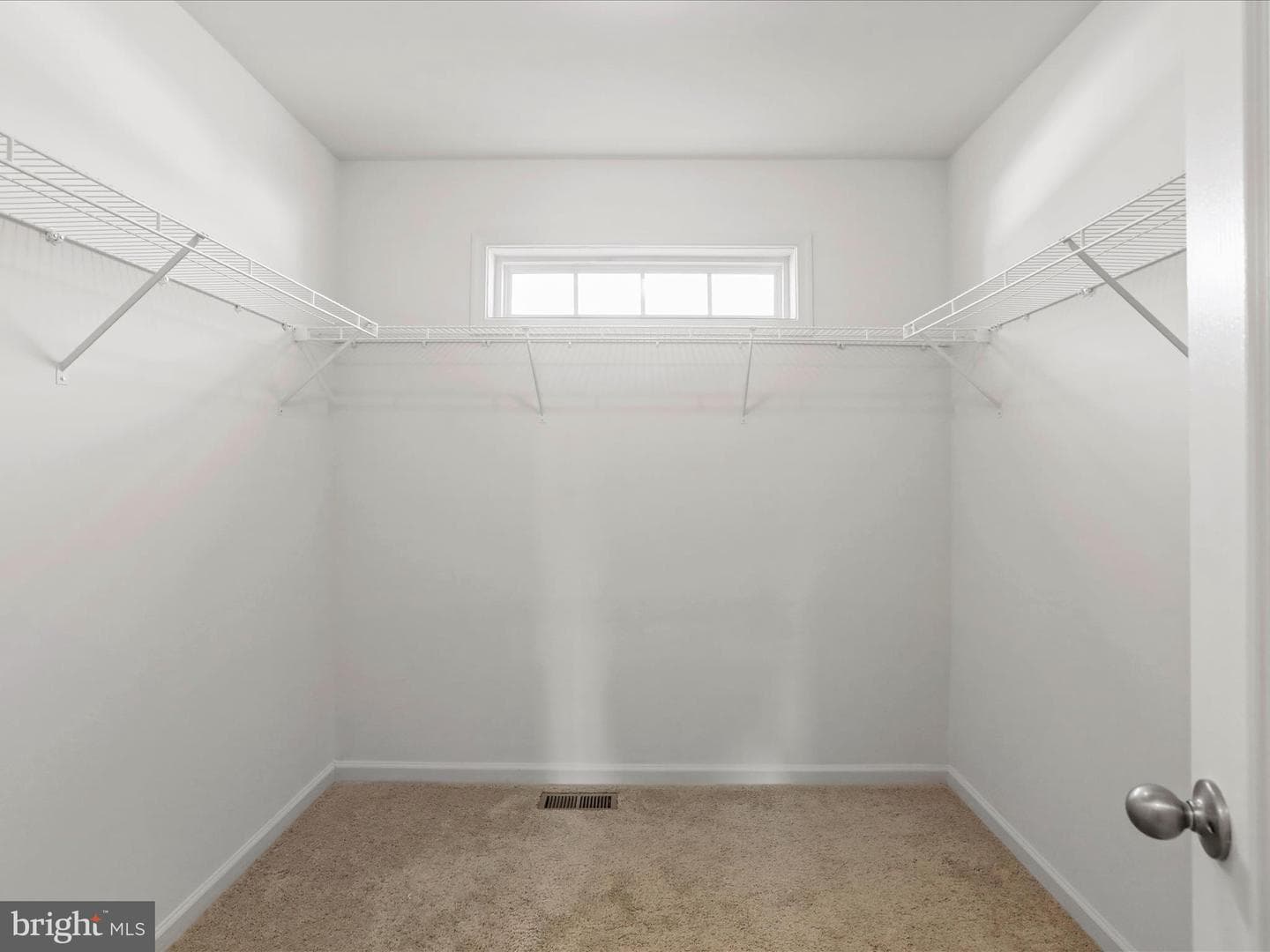430 Eurasian Drive photo 23