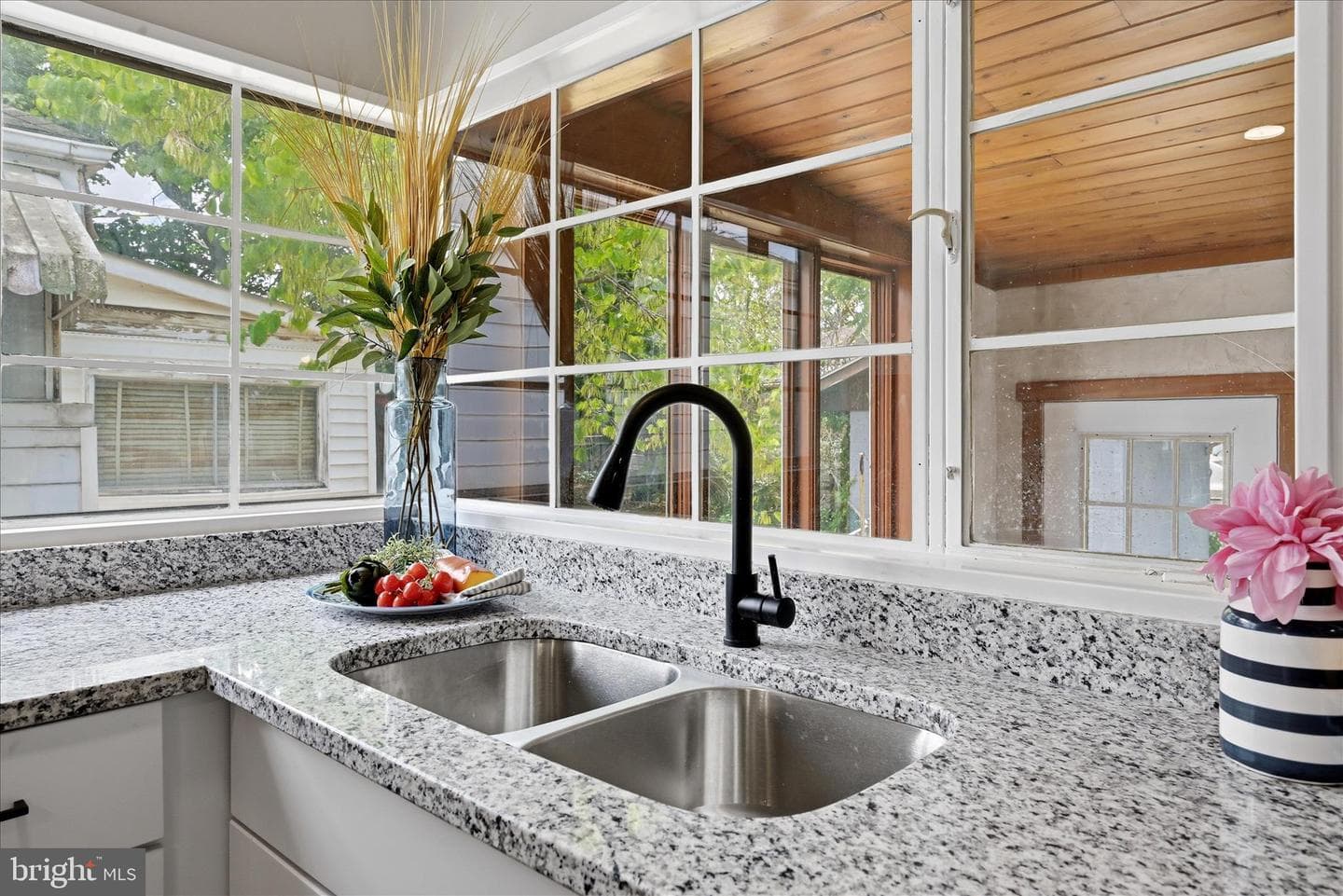 507 Wilson Street photo 6