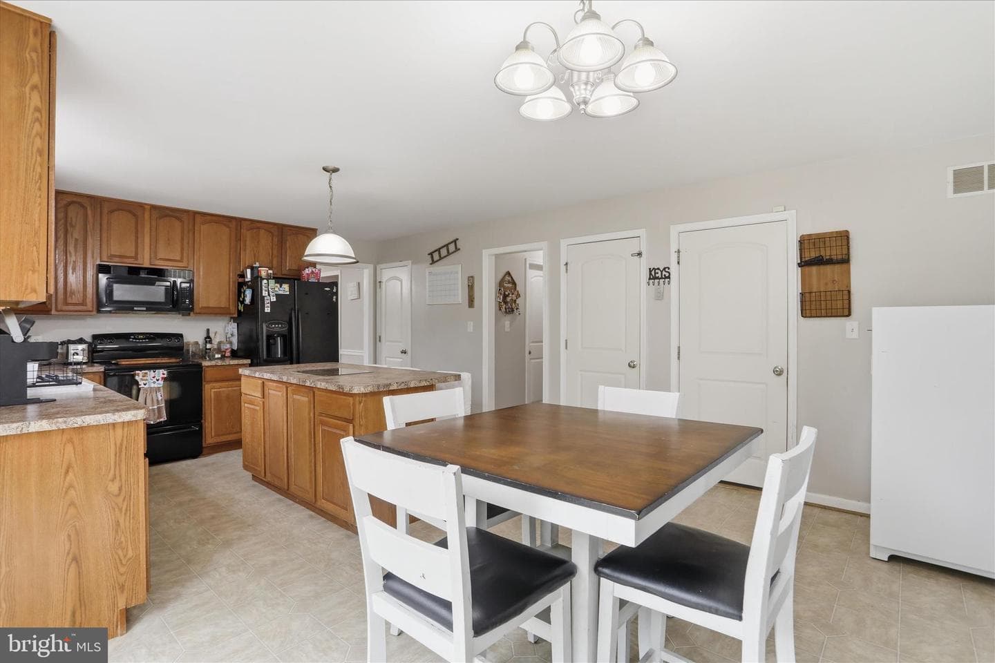 115 Jewels Court photo 12
