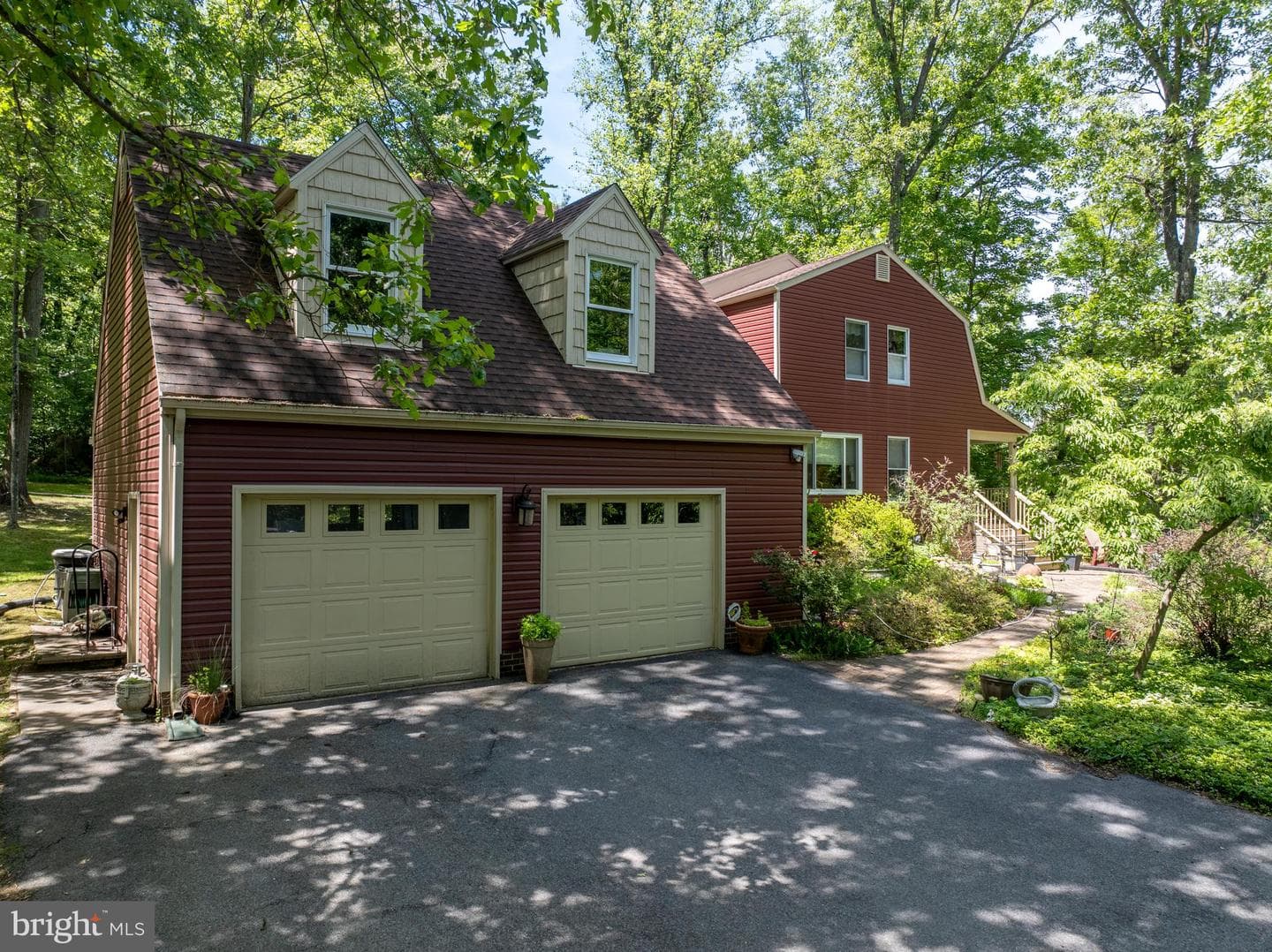 7647 Hedgesville Road, Hedgesville