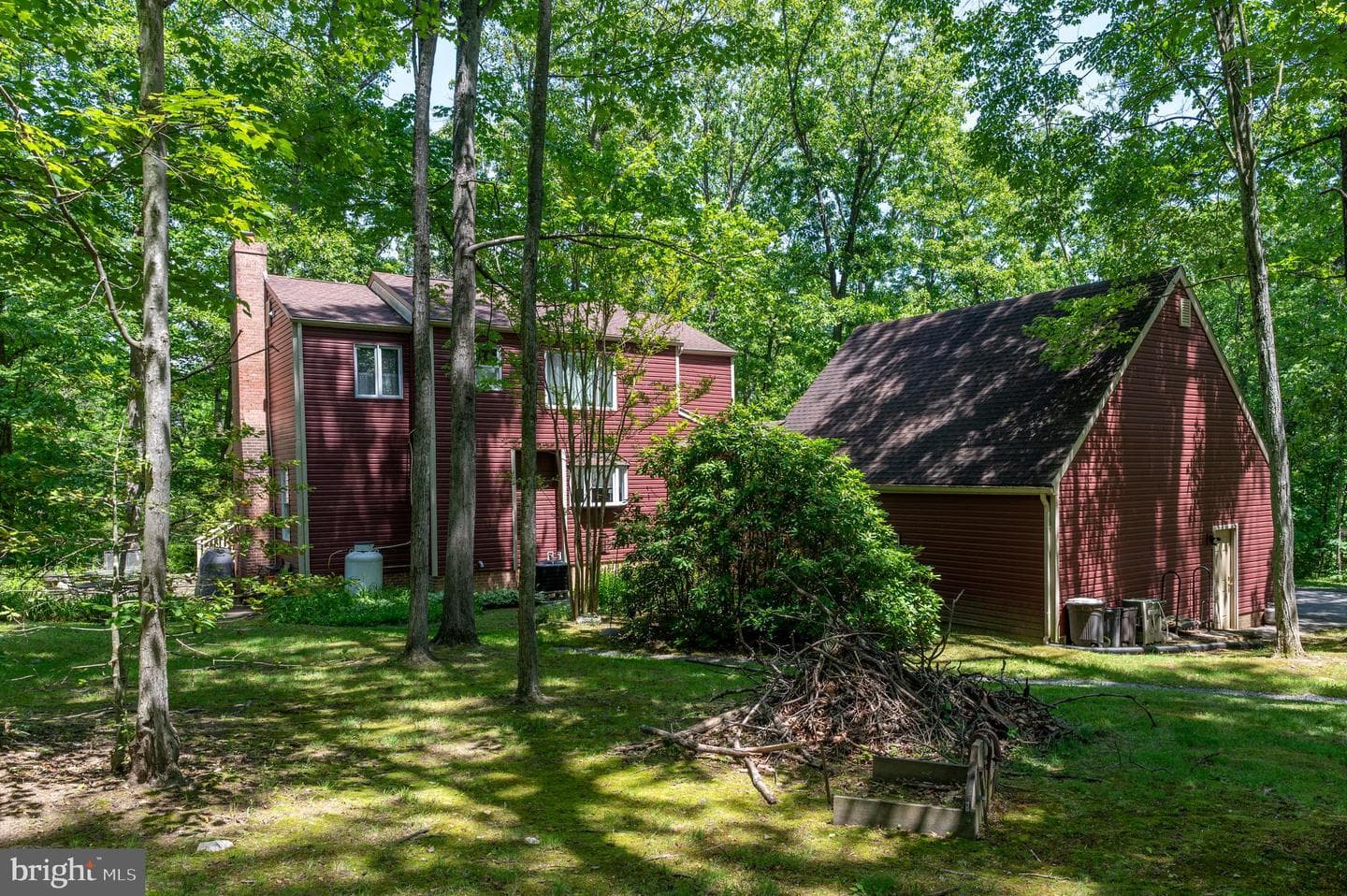 7647 Hedgesville Road photo 49