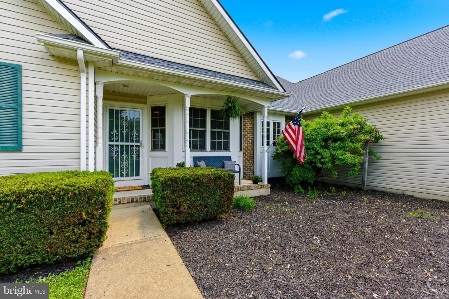 100 Capricorn Drive photo 40