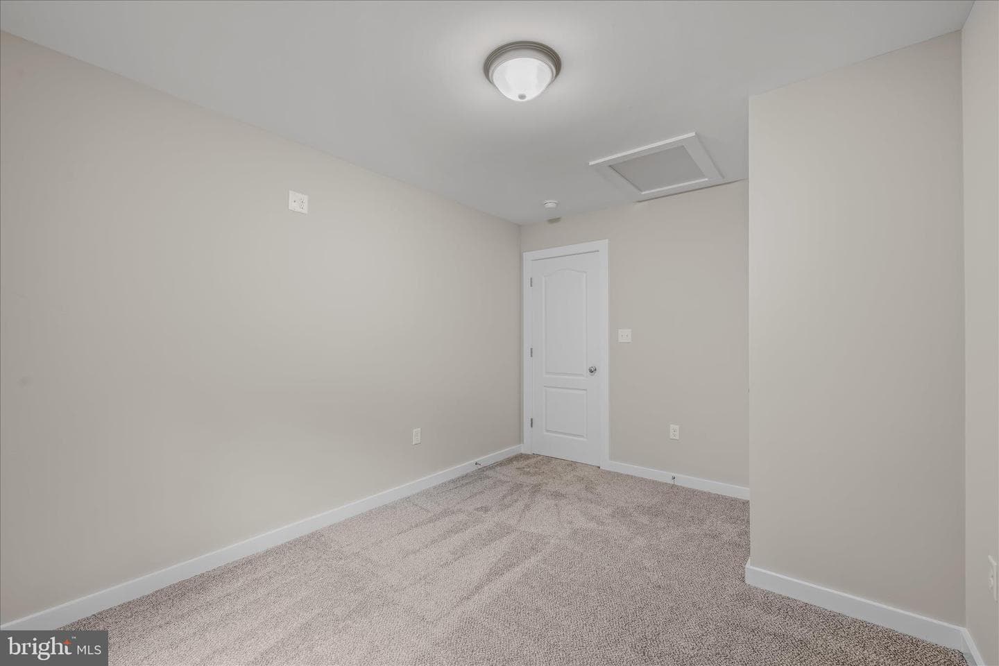 84 Huntsville Court photo 29