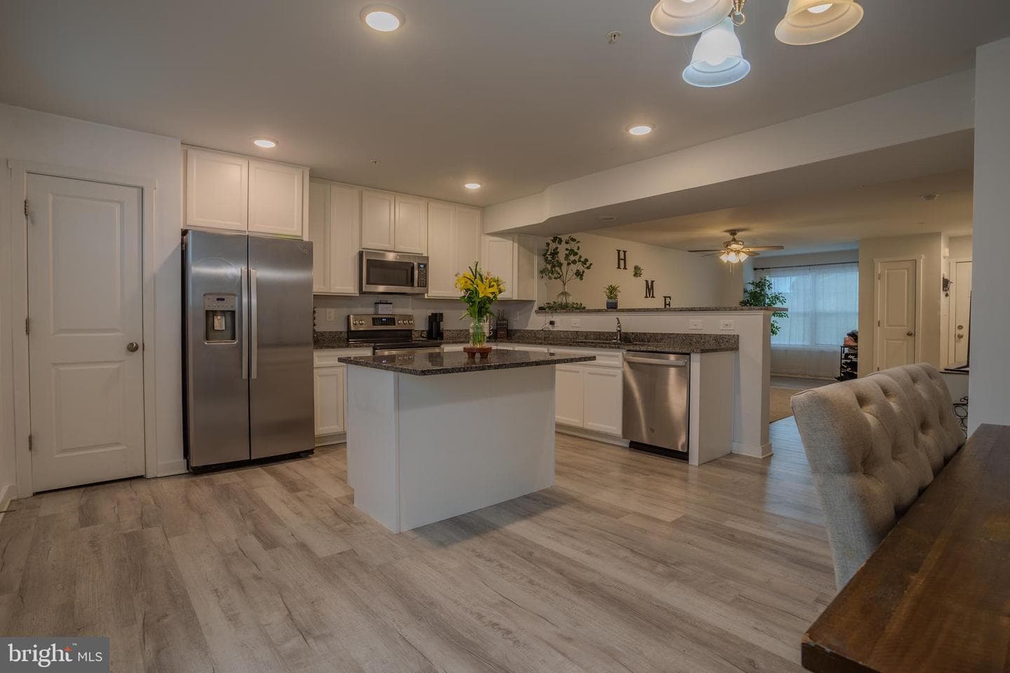 81 Heritage Hills Drive photo 4