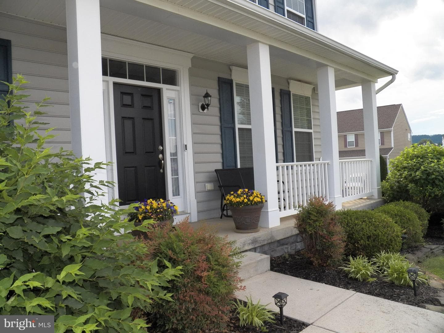 121 Tarkay Place photo 6