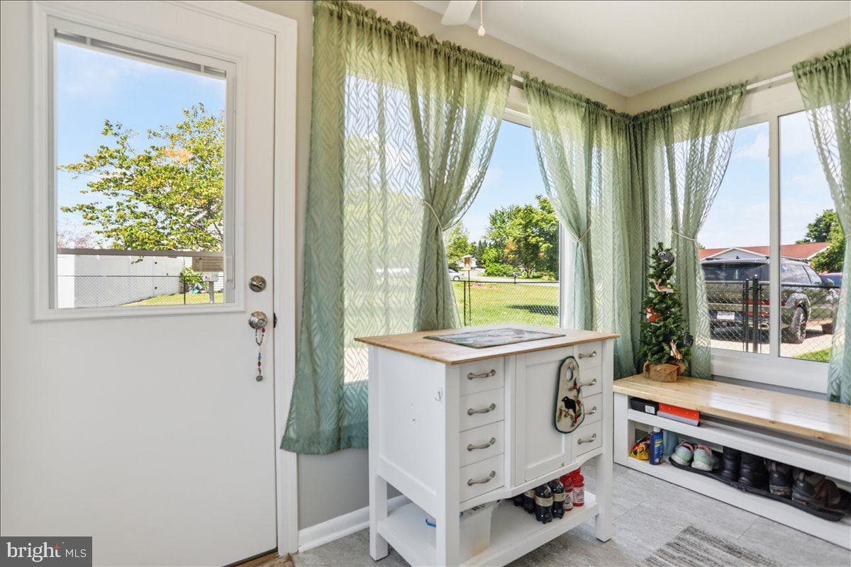 15 Sylvia Court photo 25