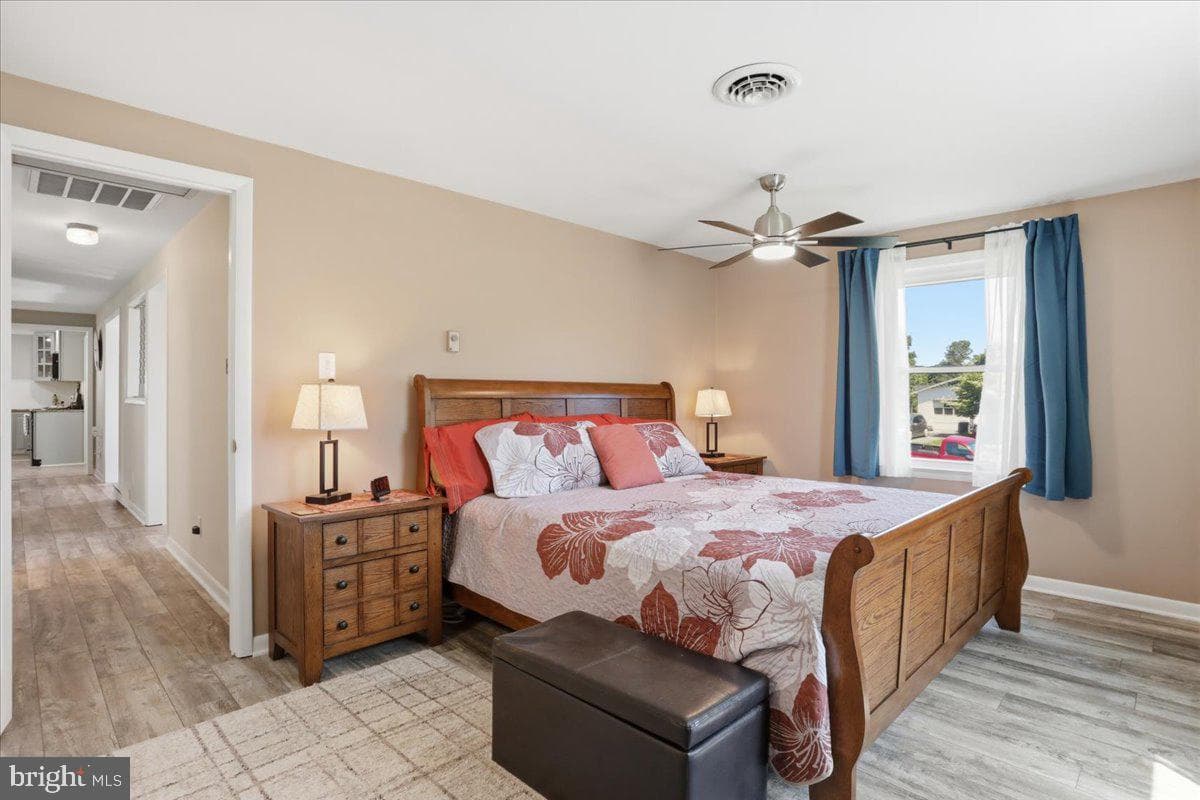 15 Sylvia Court photo 27