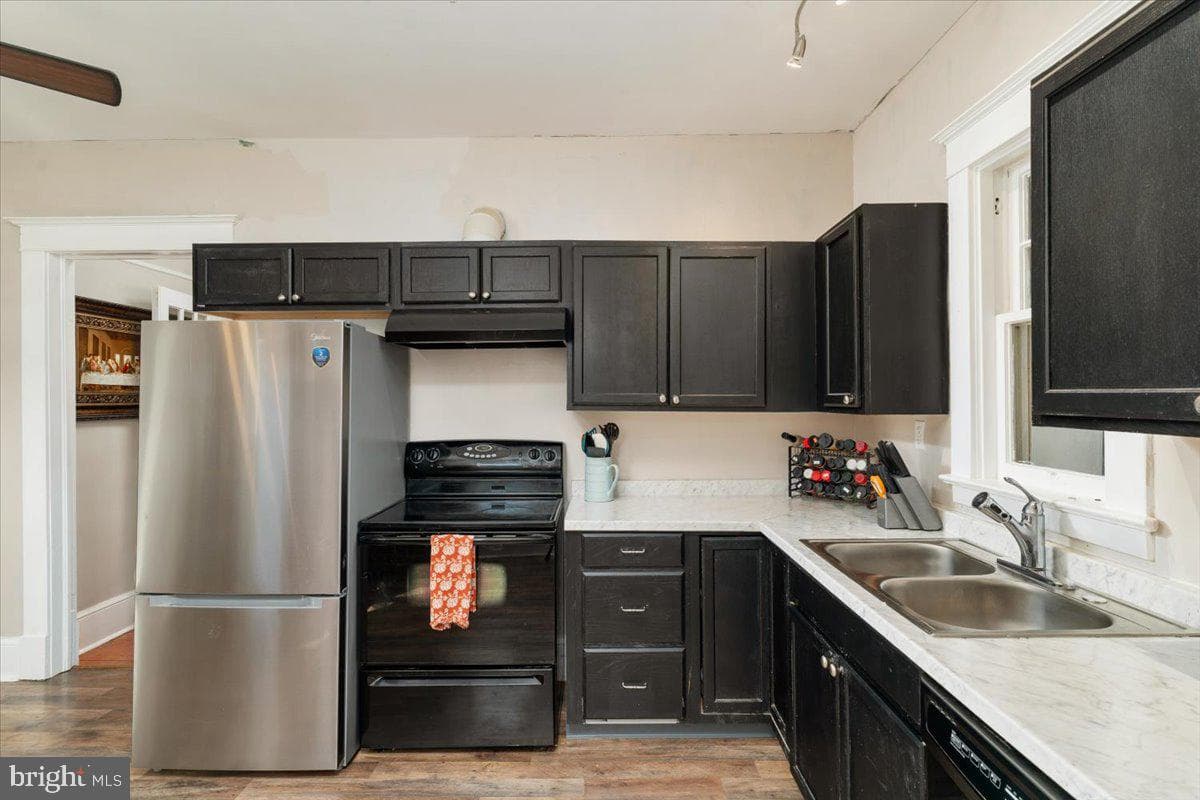 636 Faulkner Avenue photo 7