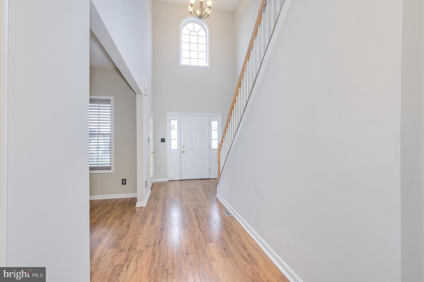 385 Thayers Gull Drive photo 5