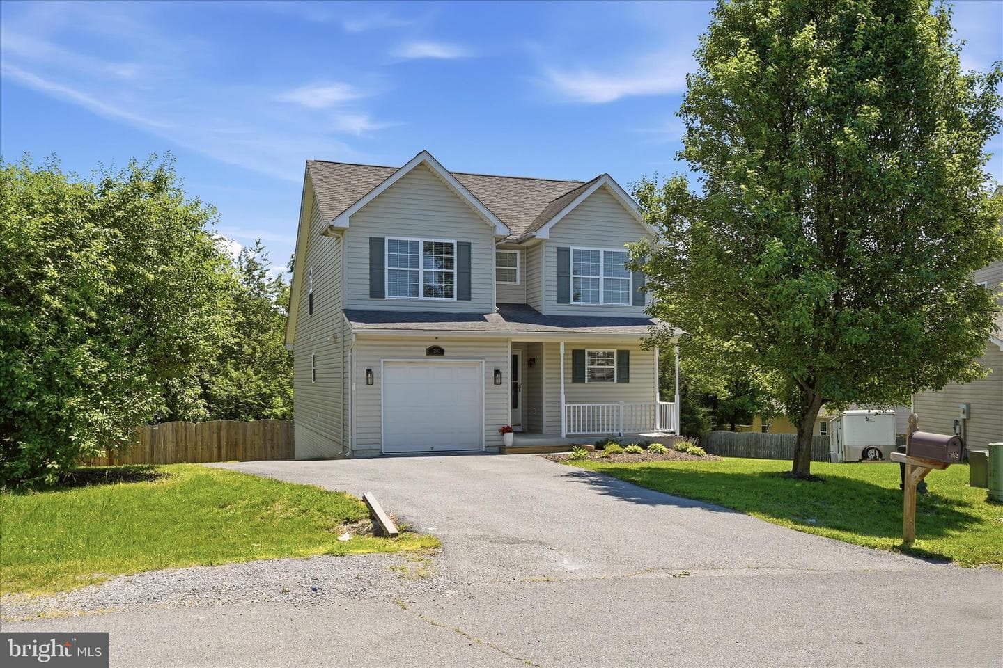 282 Ford Circle photo 7