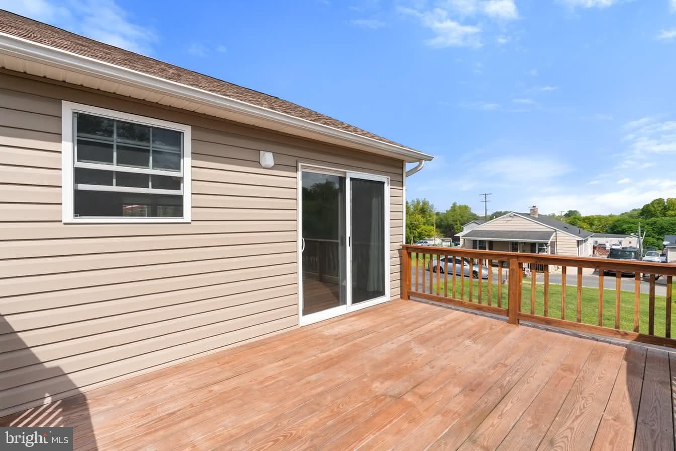 6935 Winchester Avenue photo 15