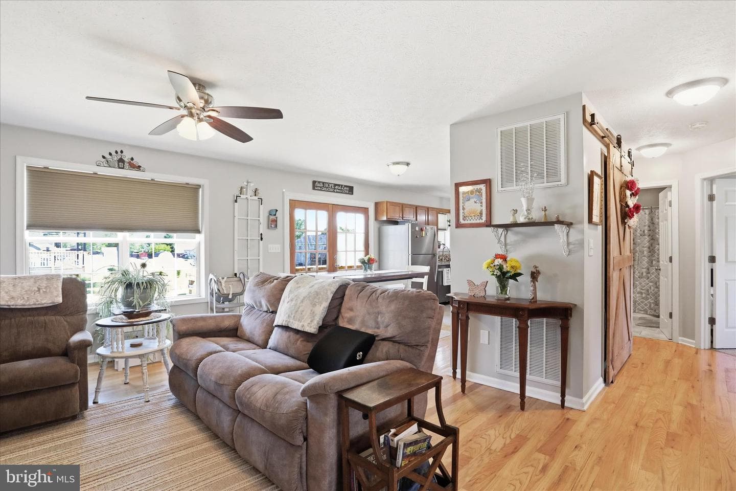 302 Dickenson Drive photo 11
