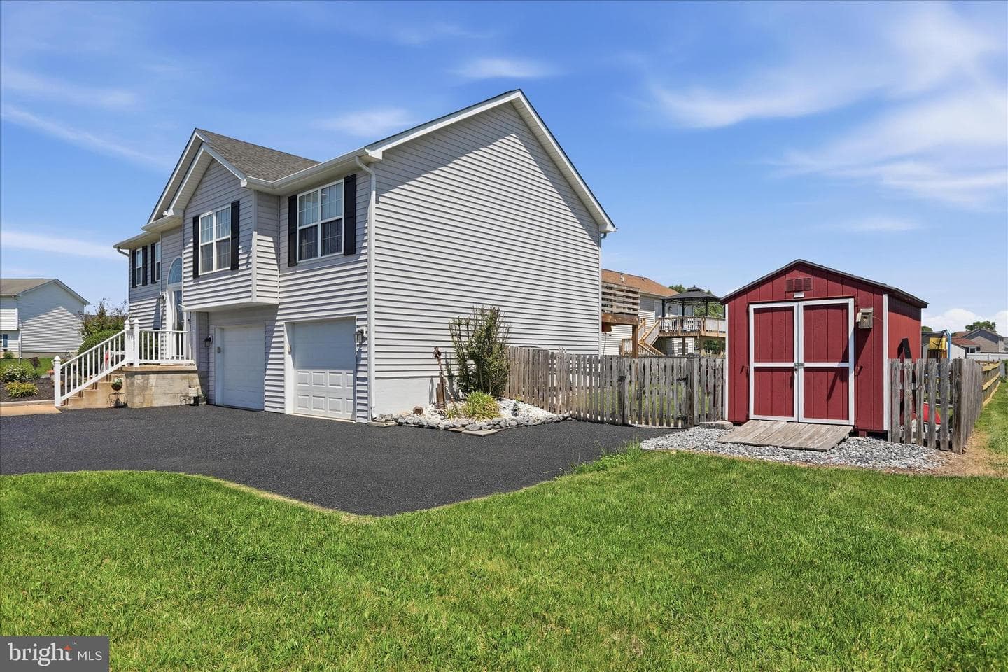 302 Dickenson Drive photo 6
