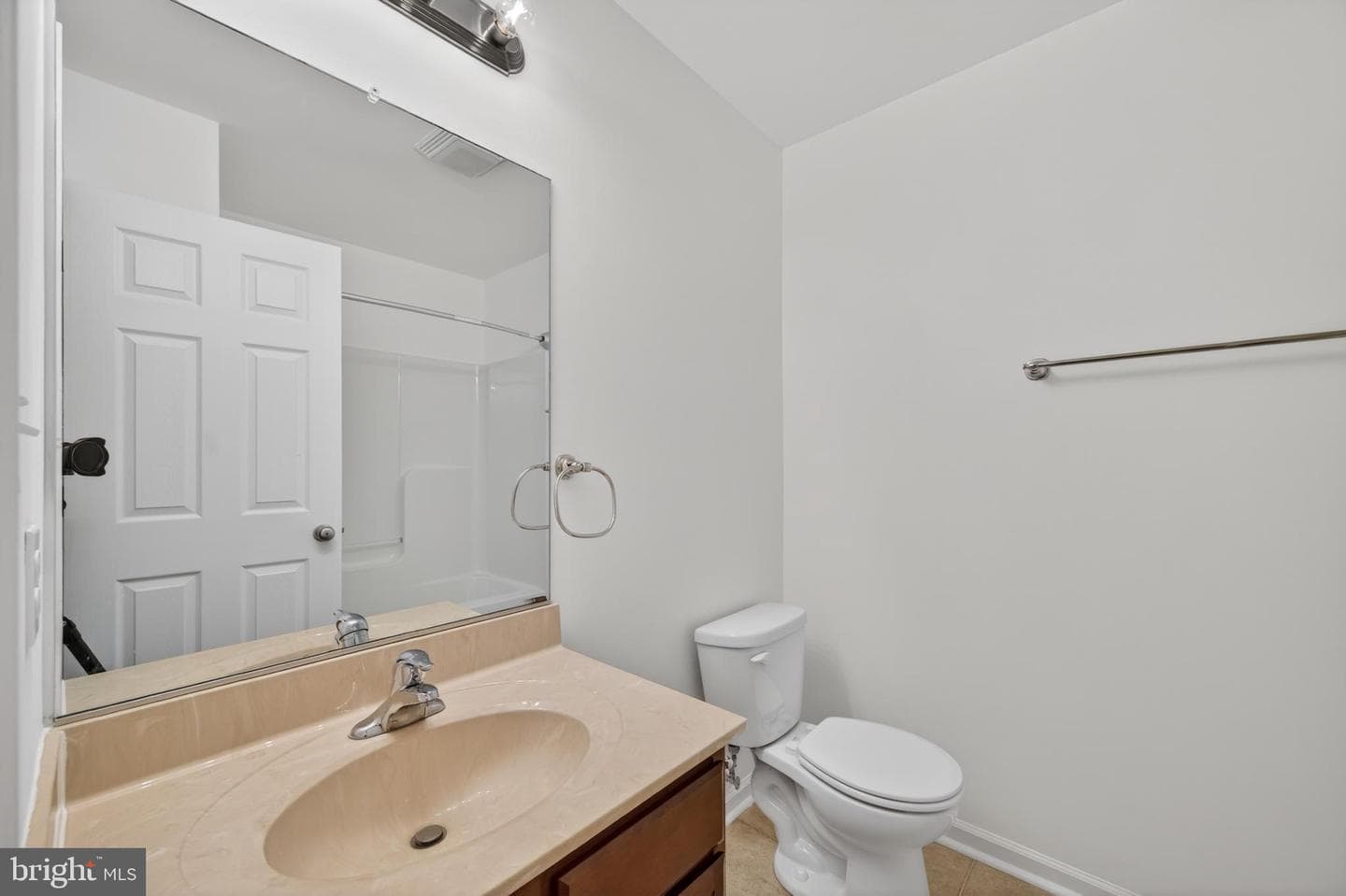 153 Eisenhower Circle photo 28