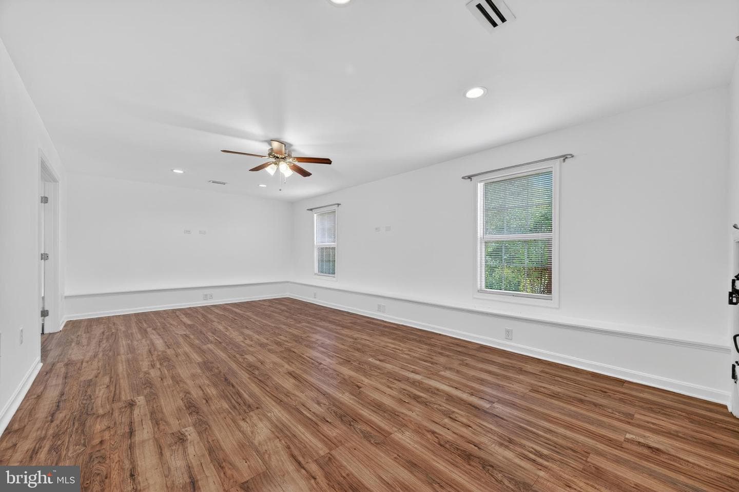 153 Eisenhower Circle photo 33