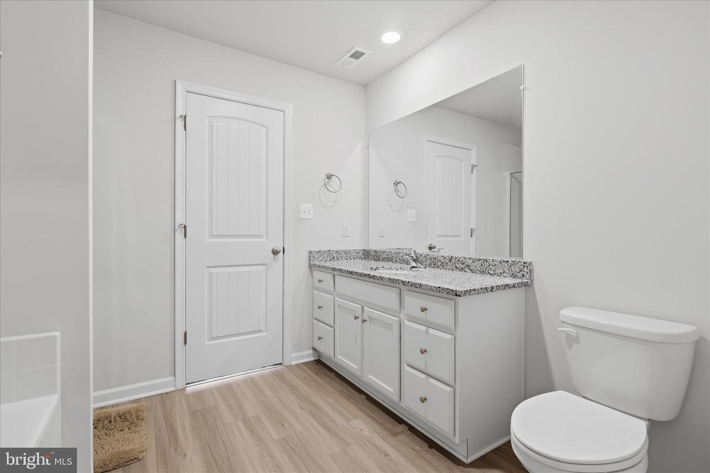 129 Paddington Street photo 25