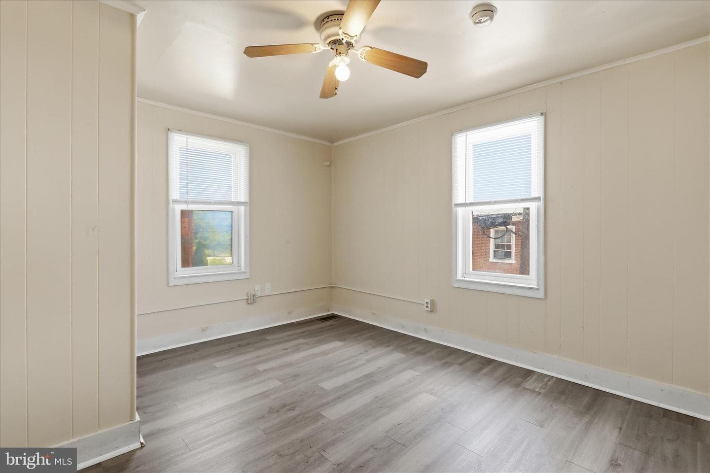 226 N Spring Street photo 15