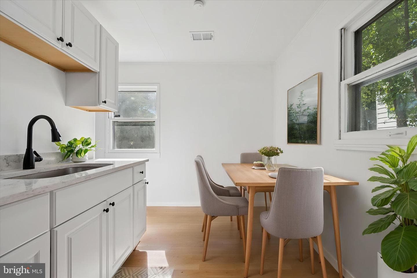 611 State Circle photo 12