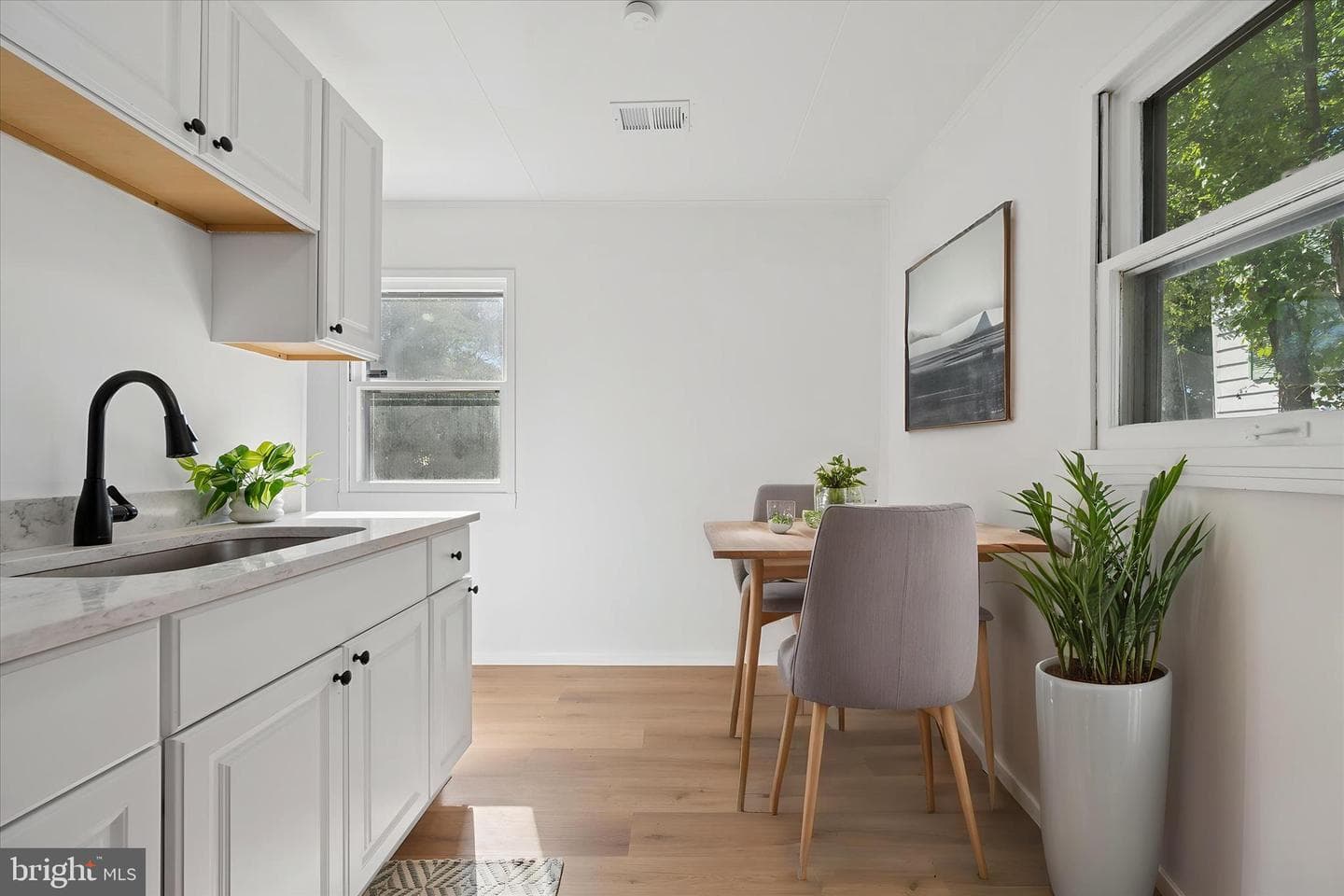 611 State Circle photo 13