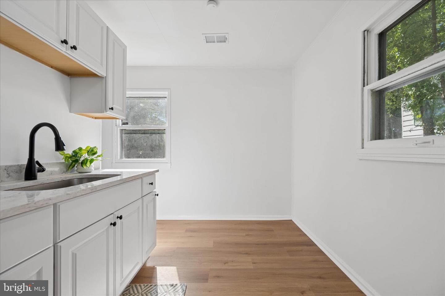 611 State Circle photo 14