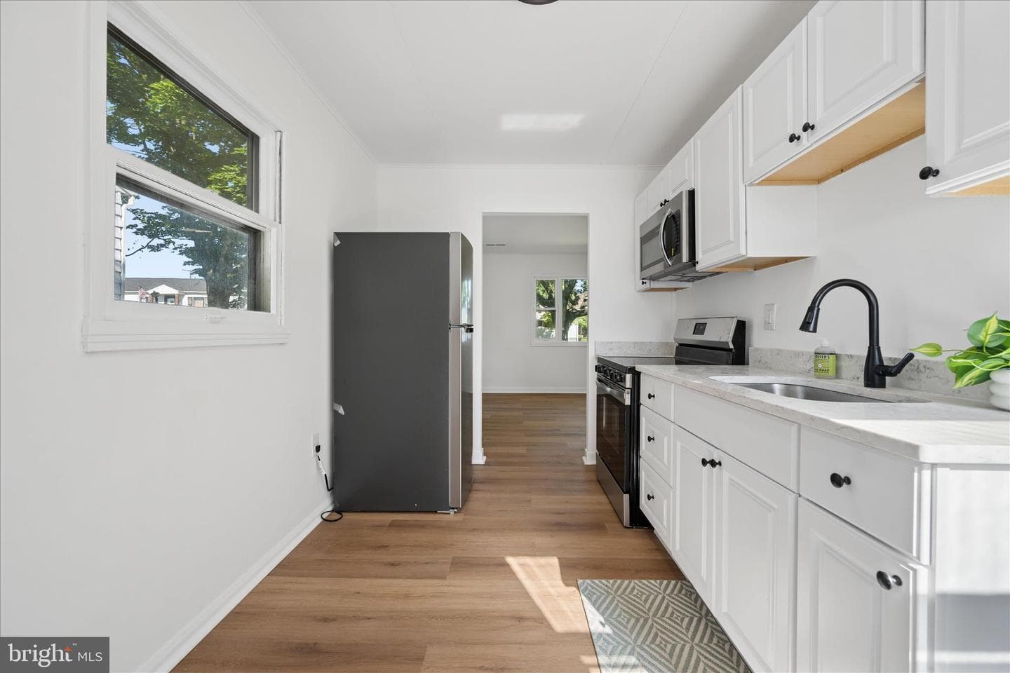 611 State Circle photo 15