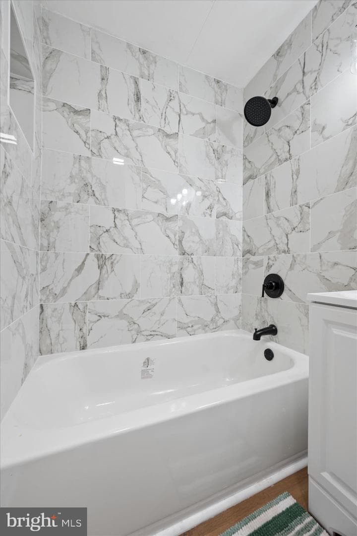 611 State Circle photo 31