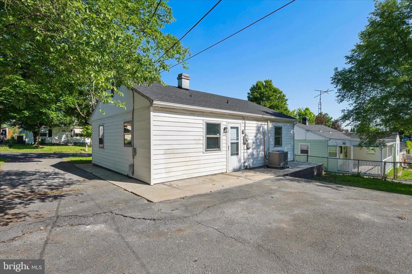 611 State Circle photo 32