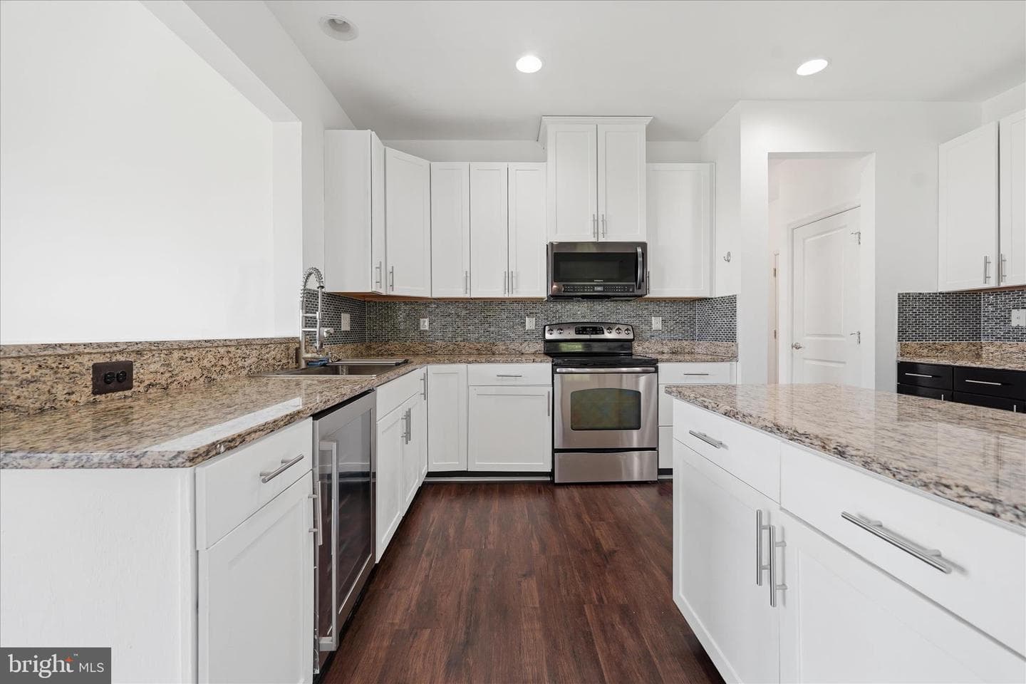 21 Whirlpool Way photo 3