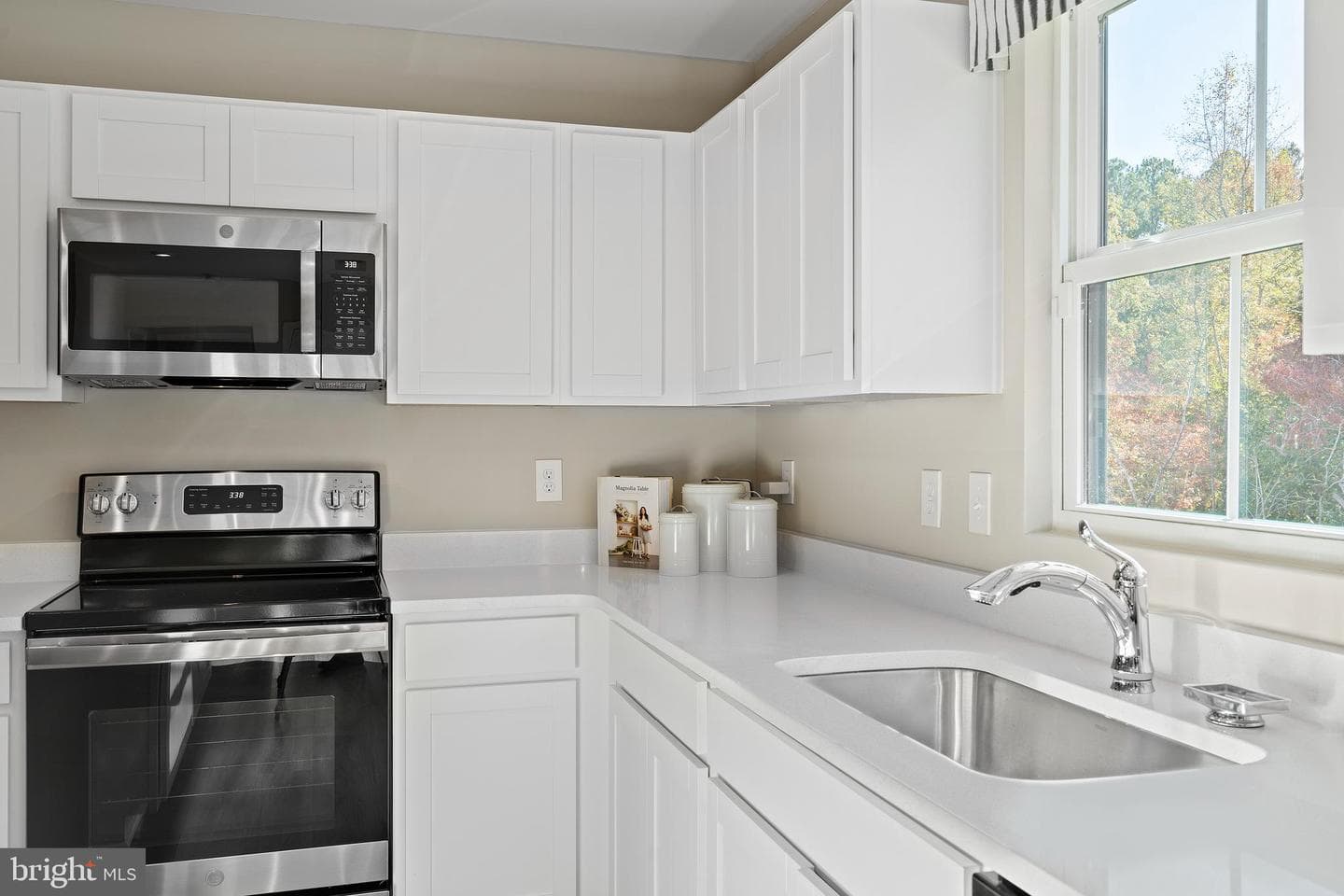 1614 Mutual Drive photo 9