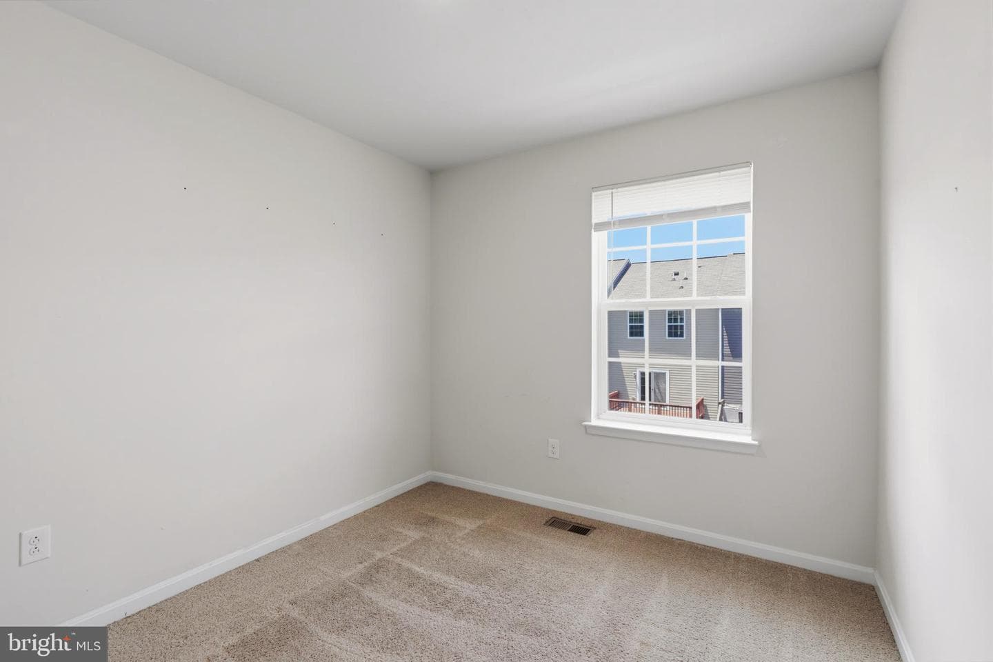 123 Vespucci Lane photo 18