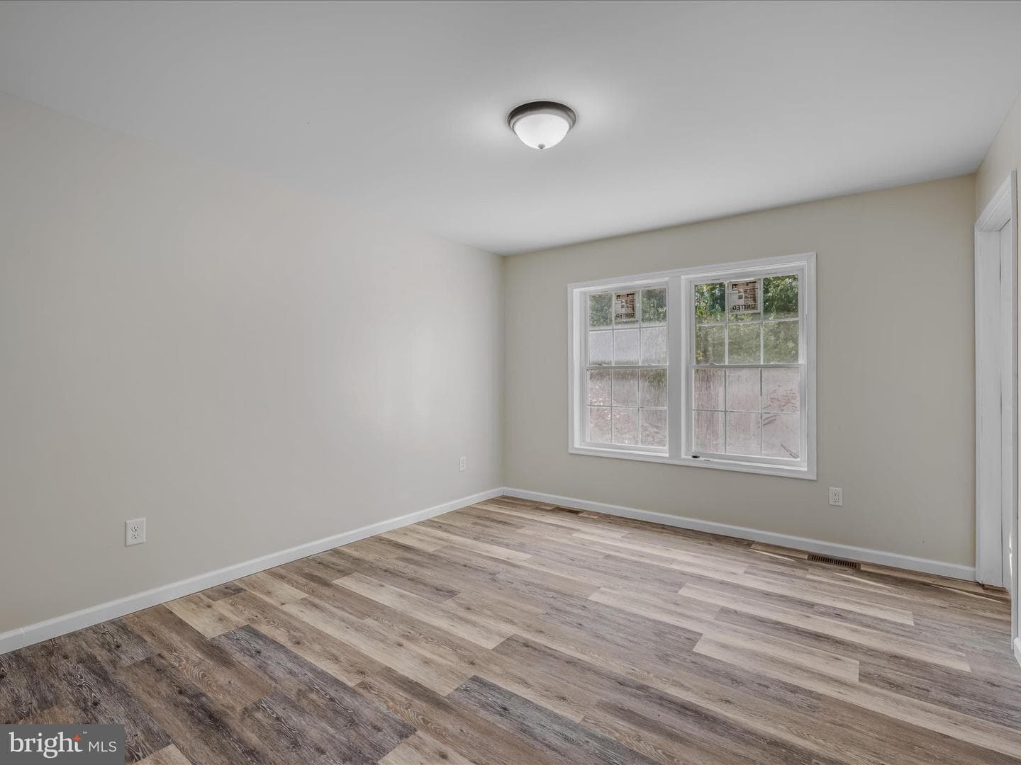701 Boston Street photo 12