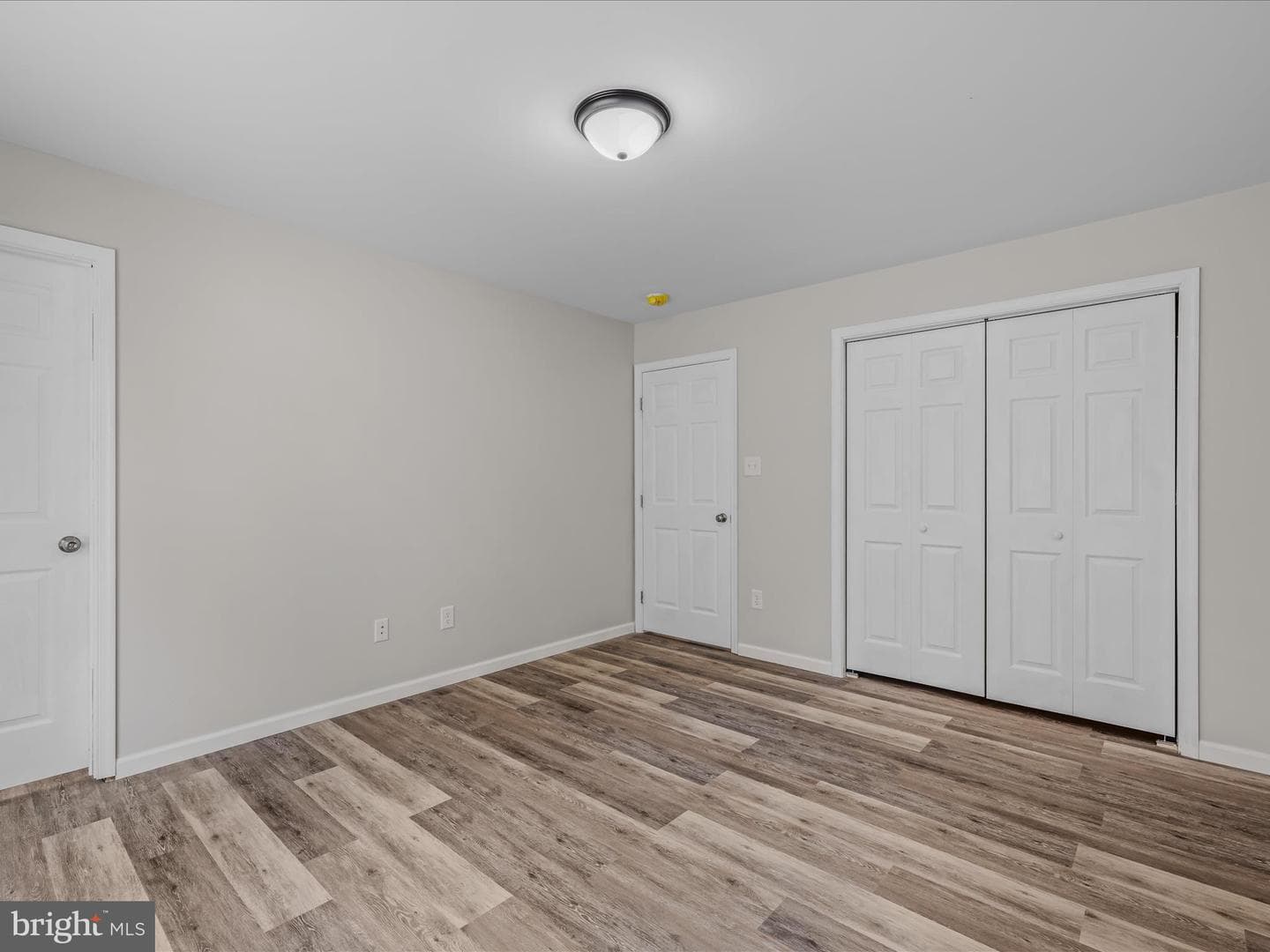 701 Boston Street photo 13