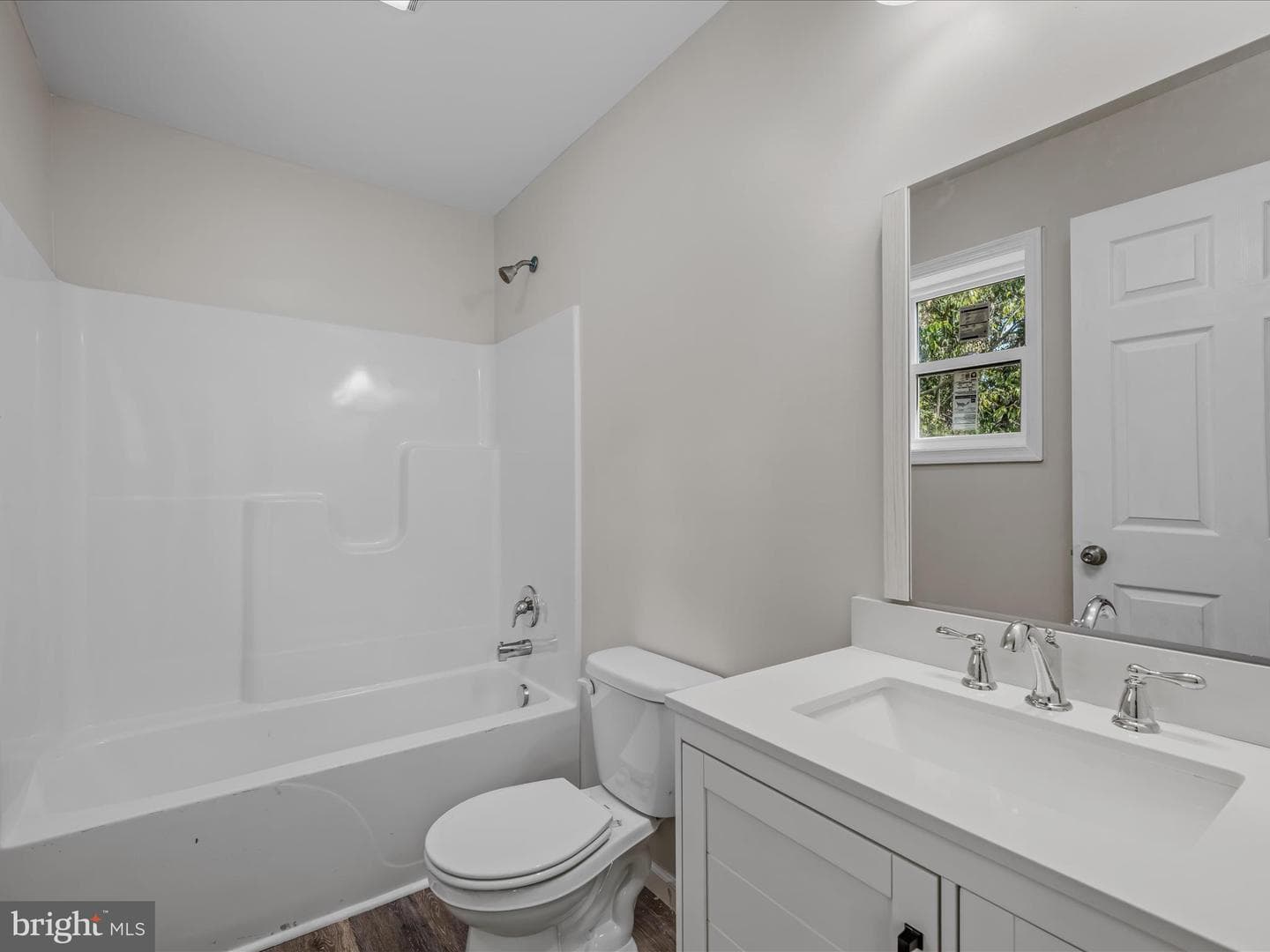 701 Boston Street photo 14