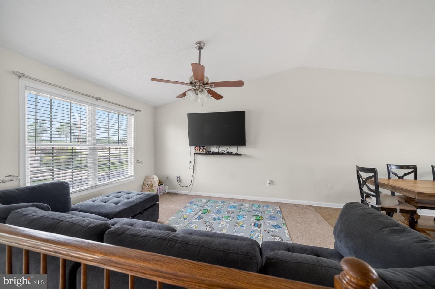 481 Ives Street photo 5