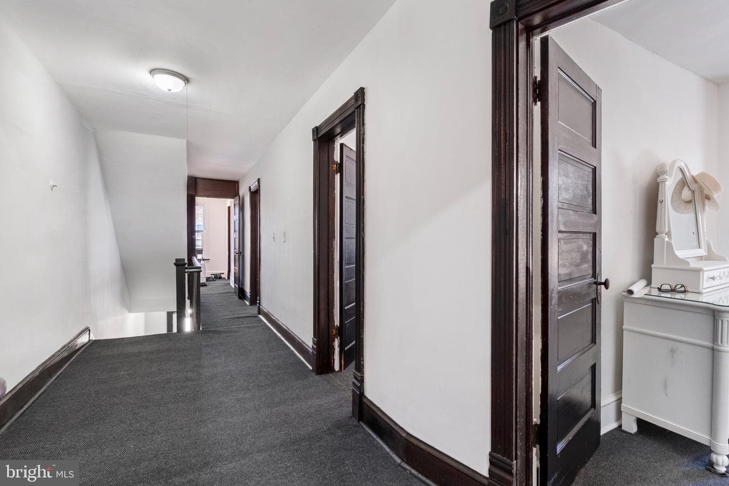723 W King Street photo 14
