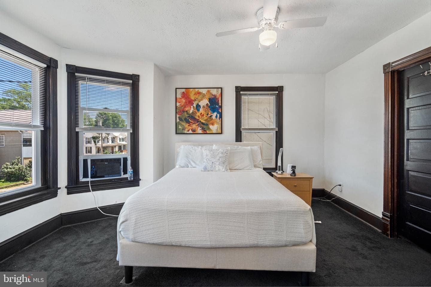 723 W King Street photo 24