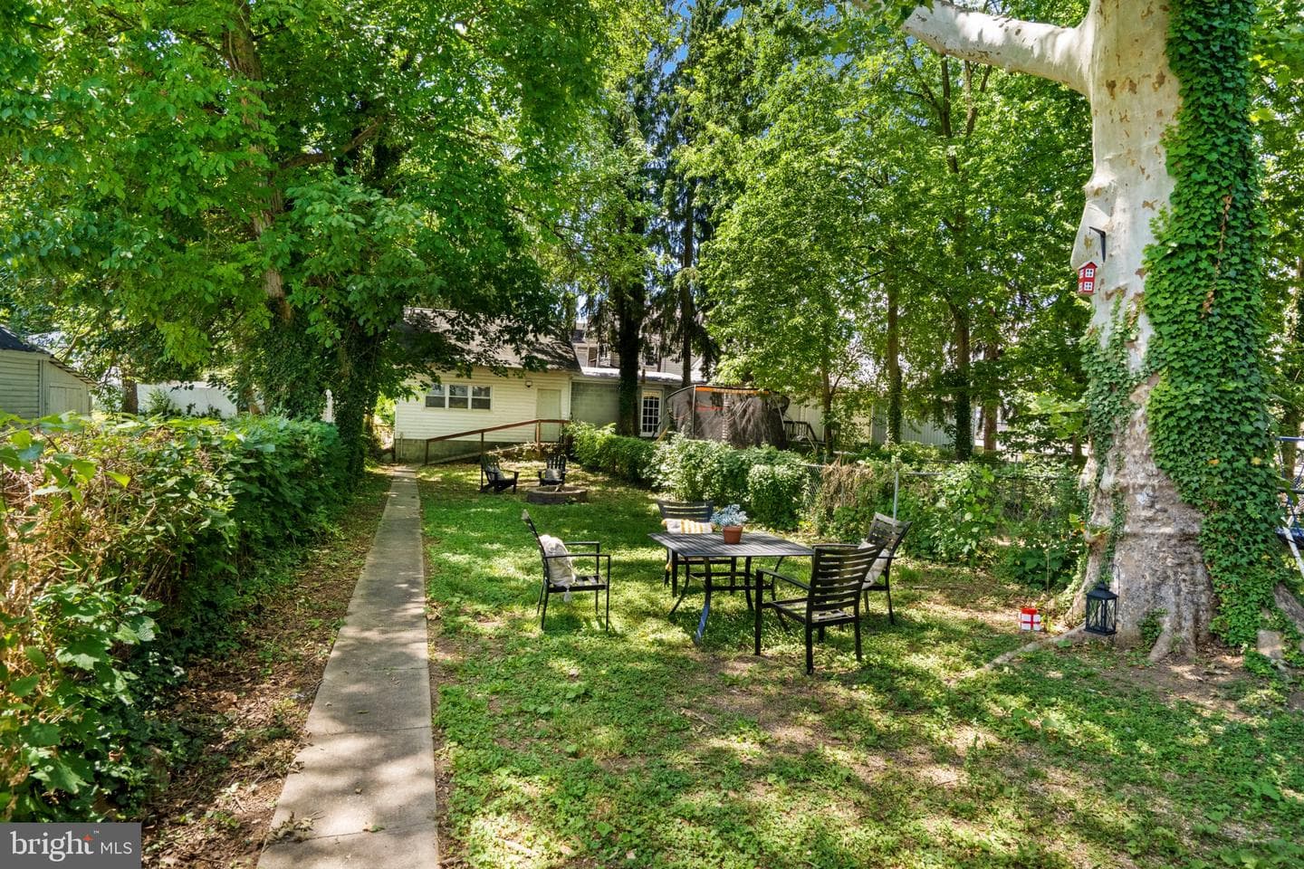 723 W King Street photo 30