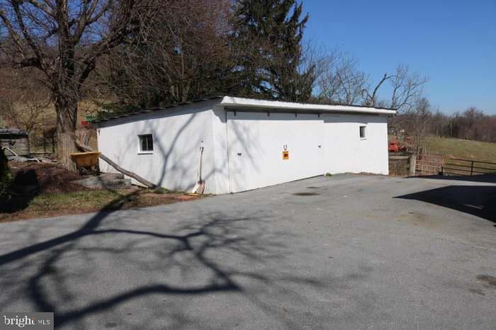 627 Hammonds Mill Road photo 5