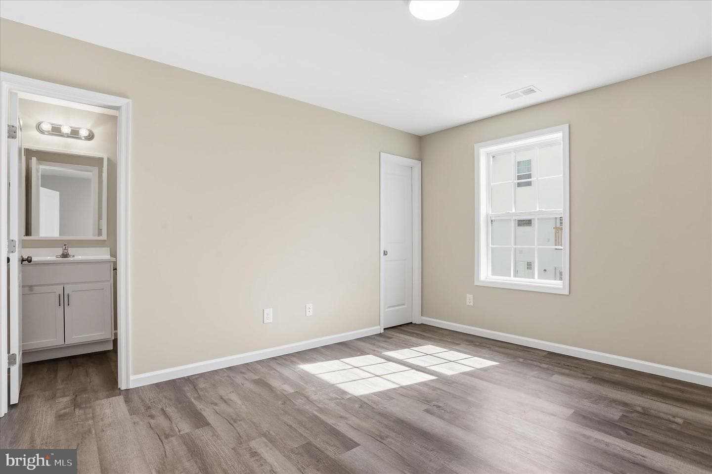 208 White Violet Way photo 14
