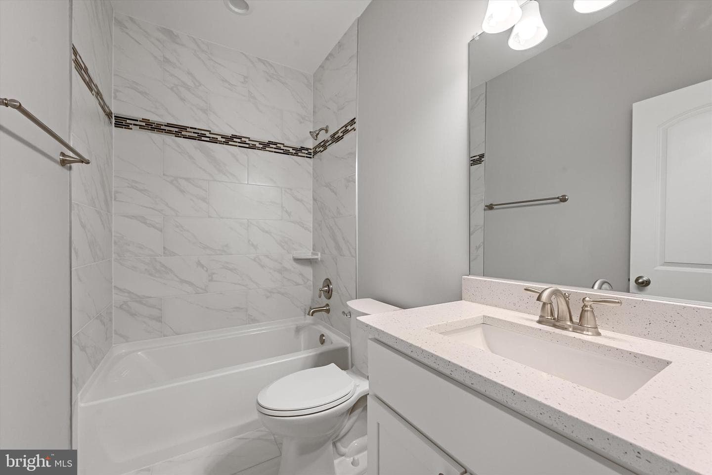 27 Powell Lane photo 25
