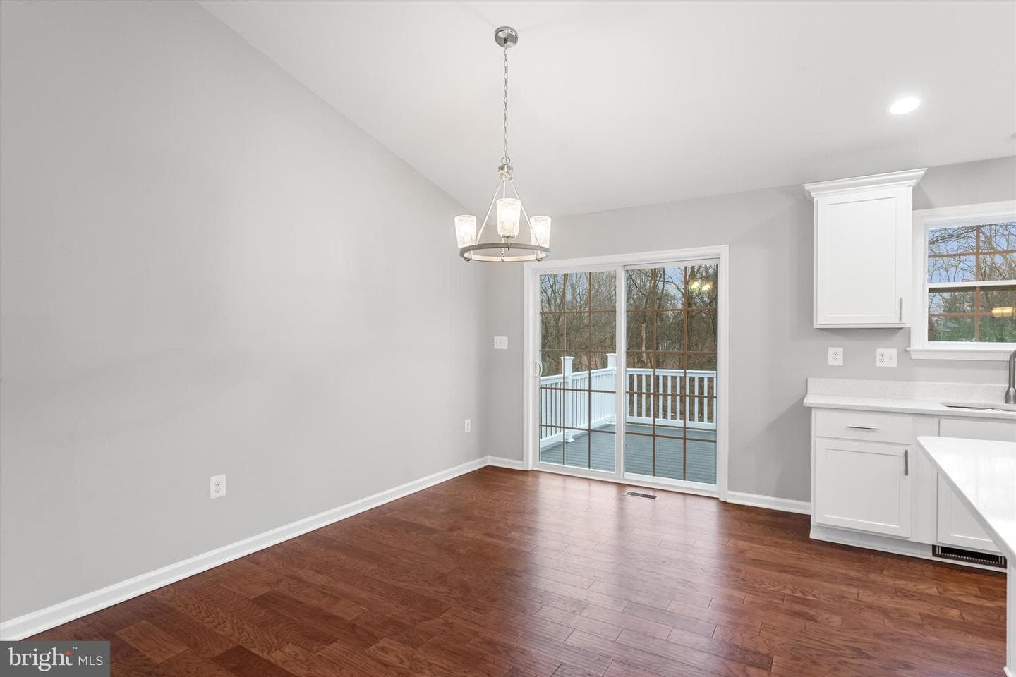 27 Powell Lane photo 8