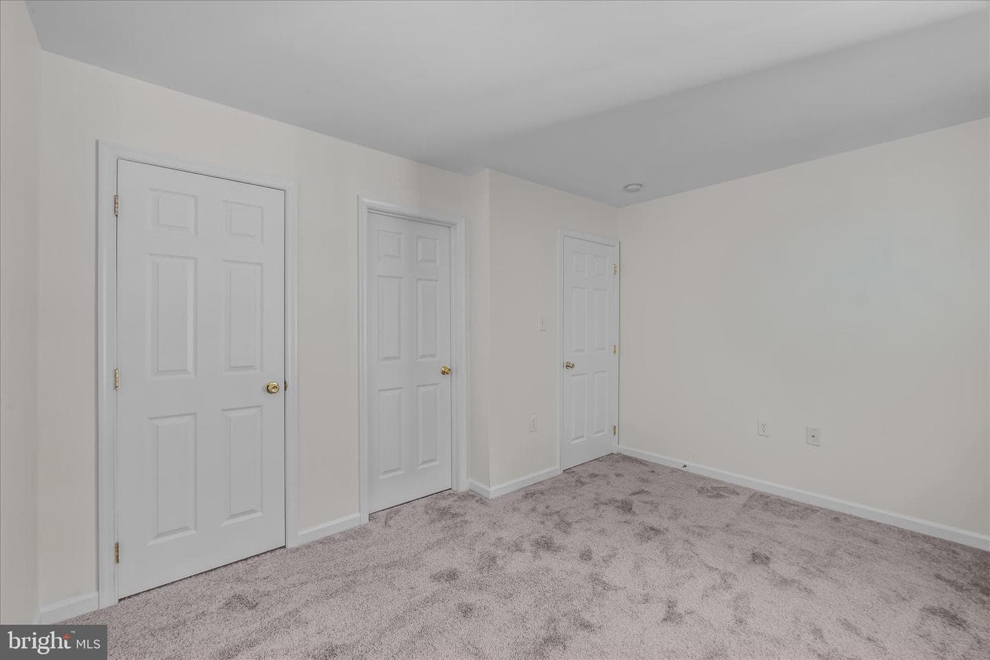 169 Rubens Circle photo 32