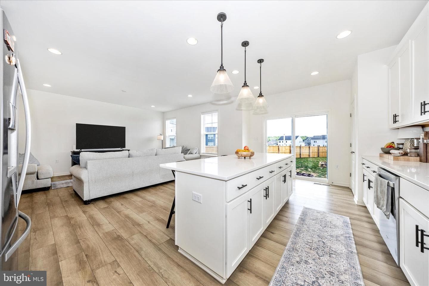 231 Pindar photo 9