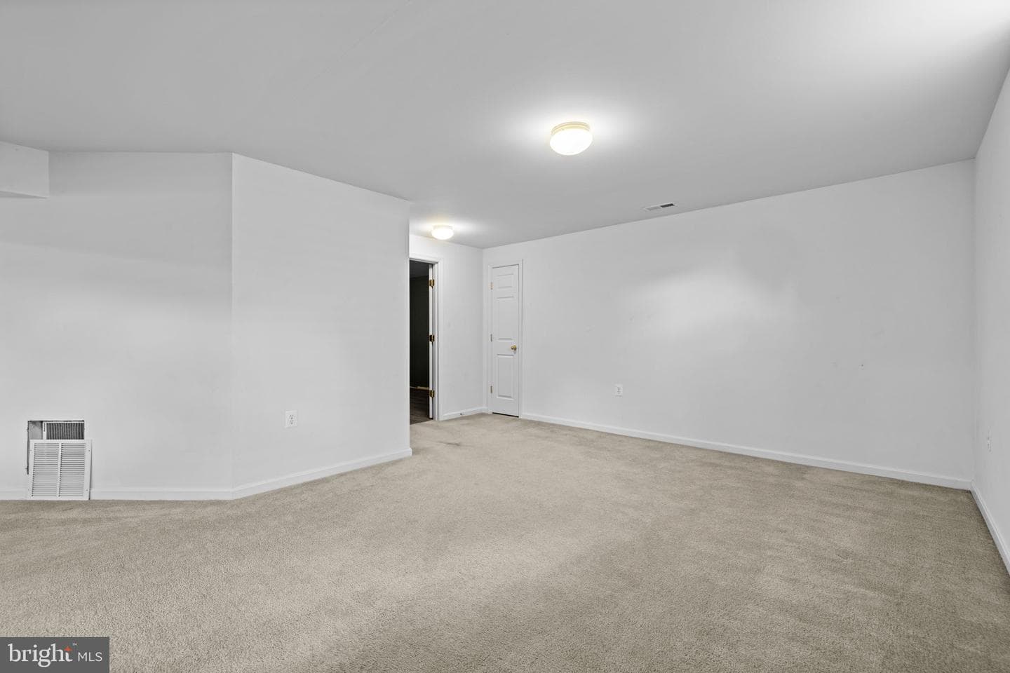 73 Thorton Hall Road photo 89