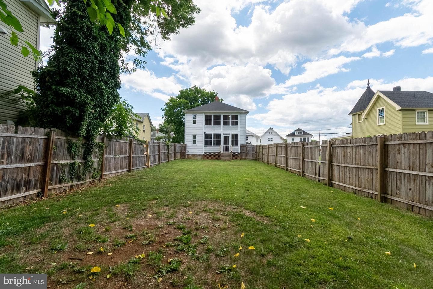 405 Porter Avenue photo 40