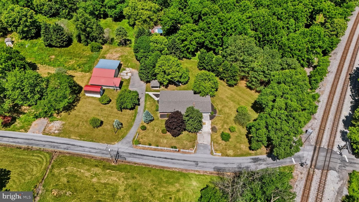 683 Ben Speck Road photo 47