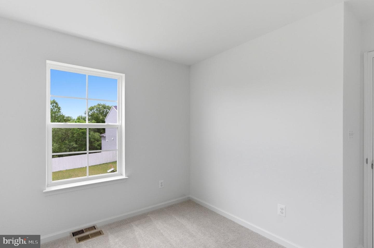 123 Grayling Road photo 30