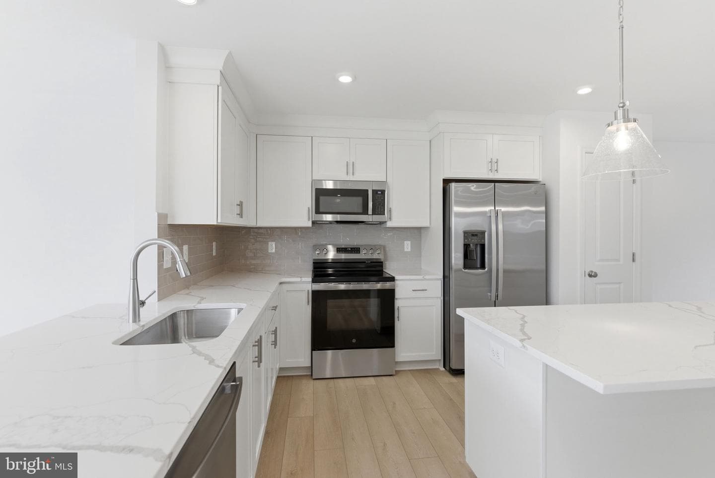 123 Grayling Road photo 6